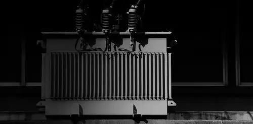 Oil-filled power transformer
